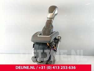 Gebruikte Versnellingspook Ford Transit Custom 2.0 TDCi 16V Eco Blue 130 Prijs € 60,50 Inclusief btw aangeboden door van Deijne Onderdelen Uden B.V.