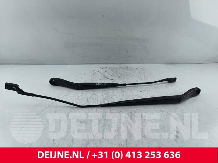 Ford Transit Custom Ruitenwisserarm set O269515