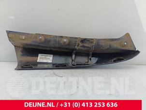 Mercedes Vito Rücklichtrahmen links O269530 foto 3