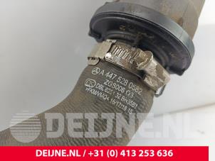 Mercedes Vito Intercooler Buis O269596 foto 3