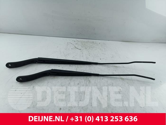 Toyota Pro-Ace Scheibenwischerarm-Set O269603