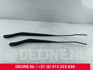 Gebruikte Ruitenwisserarm set Toyota ProAce Verso 1.5 D-4D 120 Prijs € 36,30 Inclusief btw aangeboden door van Deijne Onderdelen Uden B.V.