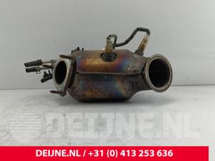 Gebruikte Roetfilter Volvo XC40 (XZ) 1.5 T4 Plug-in Hybrid 12V Prijs € 980,00 Margeregeling aangeboden door van Deijne Onderdelen Uden B.V.