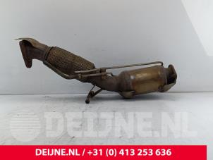 Gebruikte Roetfilter Volvo XC40 (XZ) 1.5 T4 Plug-in Hybrid 12V Prijs € 475,00 Margeregeling aangeboden door van Deijne Onderdelen Uden B.V.