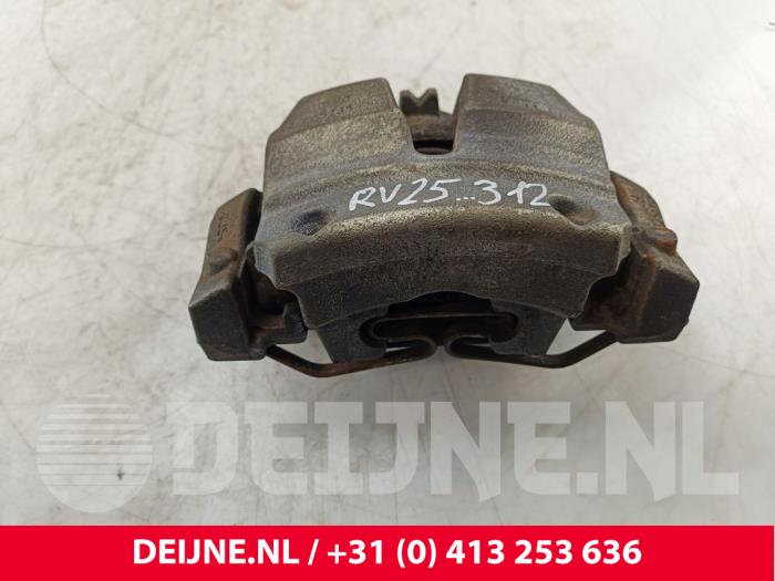Polestar 2 Remklauw (Tang) rechts-voor O269771