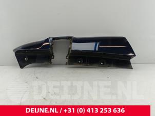 Gebruikte Achterlichtrand rechts Mercedes Vito (447.6) 2.0 114 CDI 16V Prijs € 30,25 Inclusief btw aangeboden door van Deijne Onderdelen Uden B.V.
