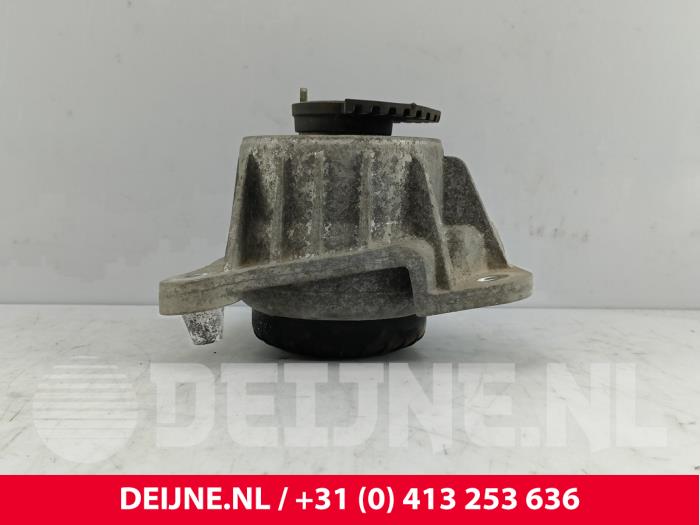 Gebruikte Motorrubber Mercedes V (447.8) 2.1 250 BlueTEC, 250 d 16V Prijs € 18,15 Inclusief btw aangeboden door van Deijne Onderdelen Uden B.V.