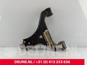 Mercedes V-Klasse Querlenker unten rechts vorne O269900 foto 2