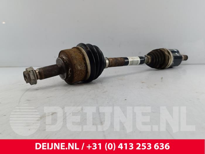 Gebruikte Steekas links-voor Mercedes V (447.8) 2.1 250 BlueTEC, 250 d 16V Prijs € 605,00 Inclusief btw aangeboden door van Deijne Onderdelen Uden B.V.