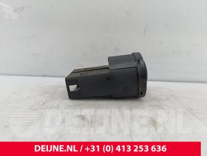 Volkswagen Caddy Light switch O269944 photo 3