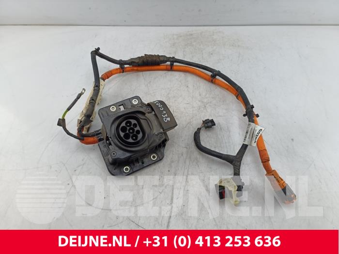 Volvo XC40 Oplaadpunt stekker aansluiting O270001