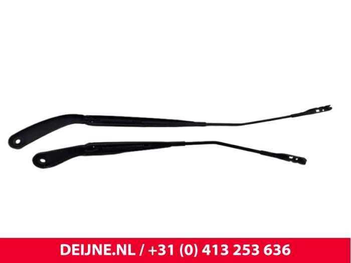 Mercedes Vito Scheibenwischerarm-Set O270017