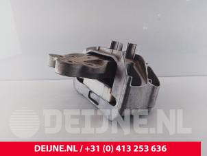 Gebruikte Motorsteun Ford Transit Custom 2.0 EcoBlue 136 Prijs € 72,60 Inclusief btw aangeboden door van Deijne Onderdelen Uden B.V.