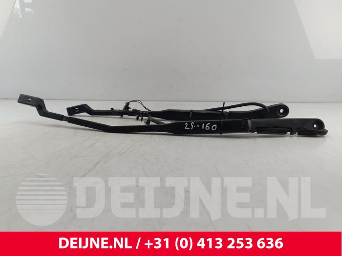 Volvo V60 Scheibenwischerarm-Set O270047