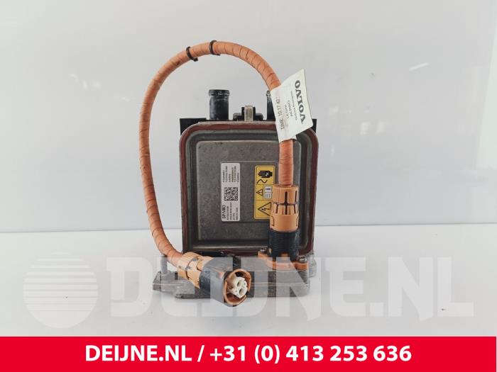 Volvo XC40 Radiator fluid heating module O270086