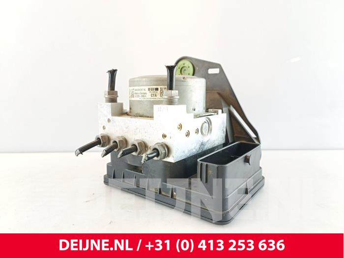 Volkswagen Caddy ABS Pumpe O270138