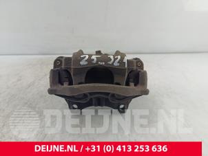 Volkswagen Caddy Remklauw (Tang) links-achter O270166 foto 2