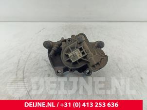 Volkswagen Caddy Remklauw (Tang) rechts-achter O270168 foto 2