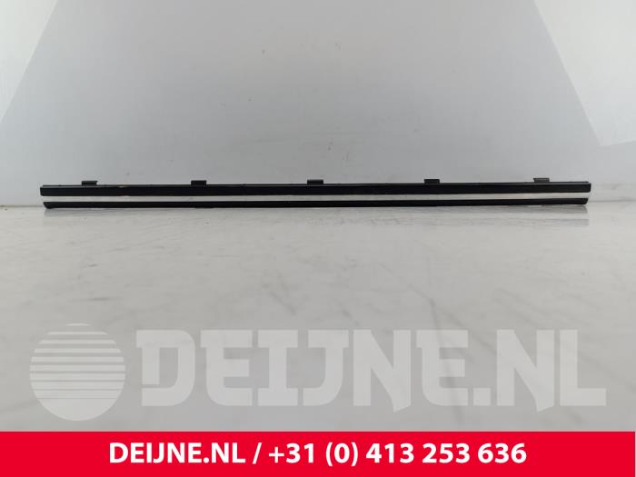 Ford Transit Custom Grillleiste O270225