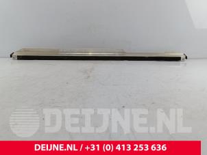 Gebruikte Dwarsbalk frontdeel Volvo XC90 II 2.0 T8 16V Twin Engine AWD Prijs € 100,00 Margeregeling aangeboden door van Deijne Onderdelen Uden B.V.