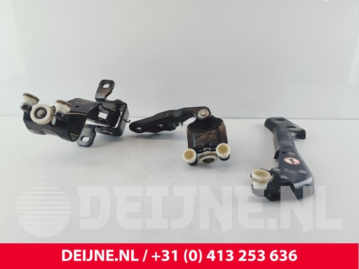 Ford Transit Custom Schiebetür Rolle links O270454