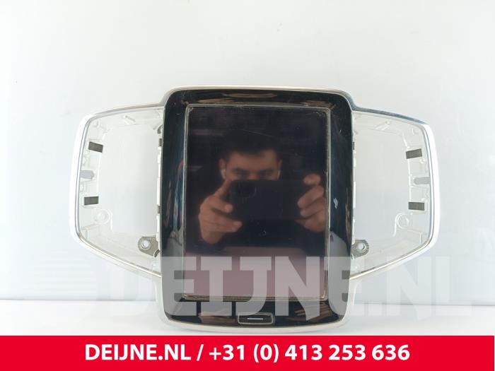Volvo XC90 Displays Multi Media Anzeige O270495