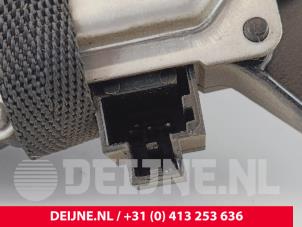 Volvo V70 Scheibenwischermotor hinten O270506 foto 3