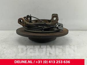 Mercedes V-Klasse Achsschenkel links hinten O270530 foto 3