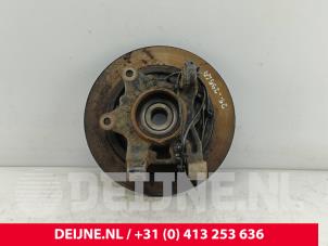 Mercedes V-Klasse Achsschenkel links hinten O270530 foto 2