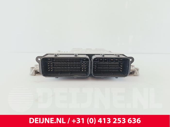 Toyota Pro-Ace Engine management computer O270556