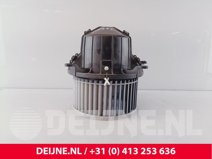 Mercedes Vito Heizung Belüftungsmotor O270561