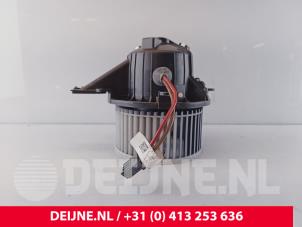 Mercedes Vito Heating and ventilation fan motor O270561 photo 2