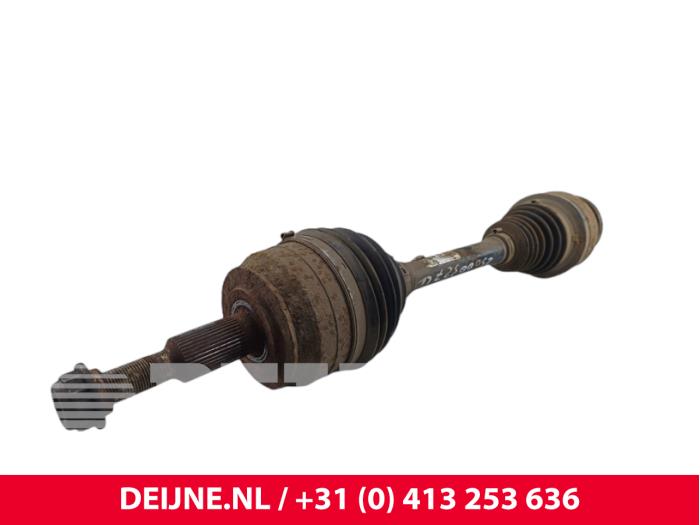 Volkswagen Transporter Aandrijfas links-voor O270641