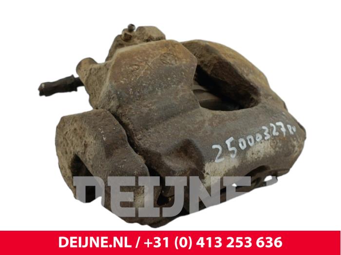Volkswagen Transporter Remklauw (Tang) rechts-voor O270675
