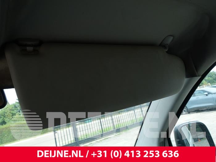 Volkswagen Transporter Zonneklep O270693