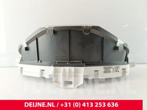 Volvo V50 Odometer KM O270731 photo 3