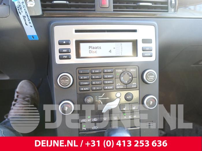 Gebruikte Display Interieur Volvo S80 (AR/AS) 2.5 T Turbo 20V Prijs op aanvraag aangeboden door van Deijne Onderdelen Uden B.V.