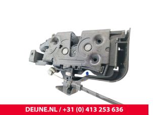 Volvo S80 Front door lock mechanism 4-door, right O270846 photo 3