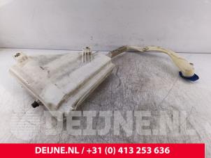 Porsche Cayenne Scheibensprühertank vorne O270927 foto 3