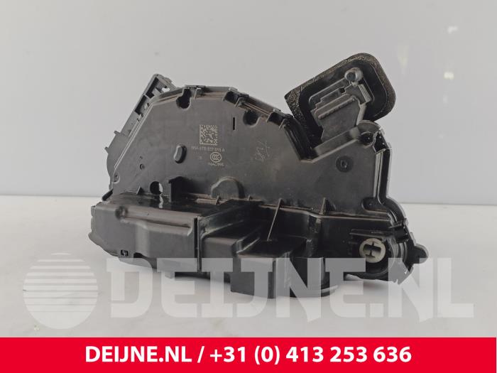 Volkswagen Crafter Door lock mechanism 2-door, left O270956