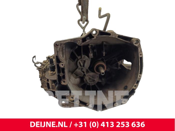Renault Master Versnellingsbak O270975