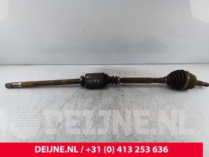 Gebruikte Steekas rechts-voor Renault Master II (JD) 2.5 D Prijs € 84,70 Inclusief btw aangeboden door van Deijne Onderdelen Uden B.V.