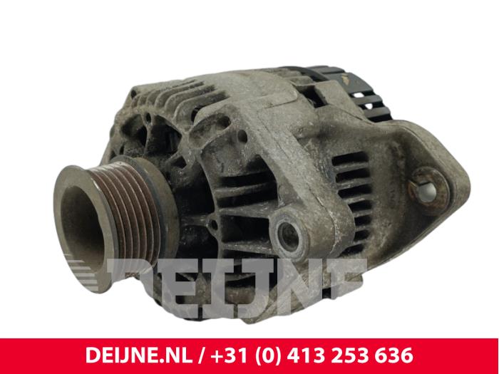 Gebruikte Dynamo Renault Master II (JD) 2.5 D Prijs € 36,30 Inclusief btw aangeboden door van Deijne Onderdelen Uden B.V.