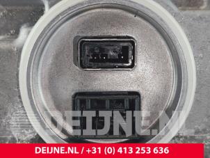 Volvo V40 Xenon module O271033 foto 3