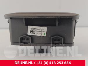 Lynk & Co 01 Schalter Heckklappe O271035 foto 3