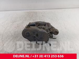 Iveco New Daily Bremszange rechts hinten O271101 foto 3