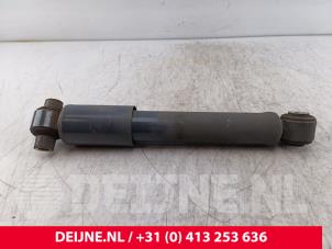 Iveco New Daily Schokdemper links-voor O271106 foto 2
