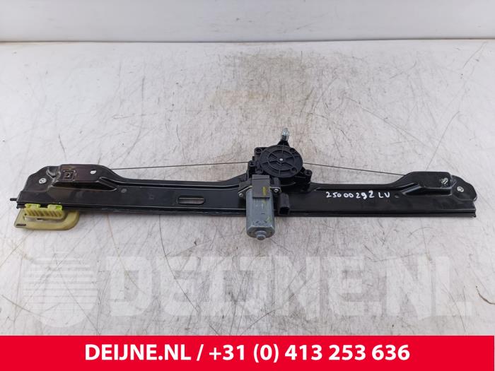 Iveco New Daily Fenstermechanik 2-türig links vorne O271118