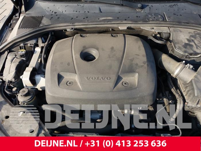 Volvo V70 Engine O271124