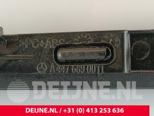 Mercedes Vito Radioblende O271325 foto 3
